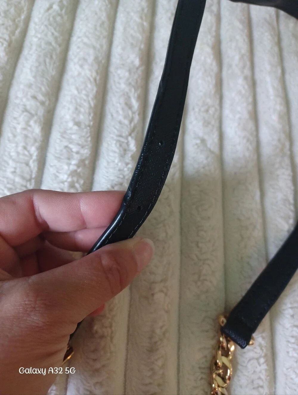 Michael Kors Daniela Leather Gusset Crossbody Bag With Gold Chain Strap